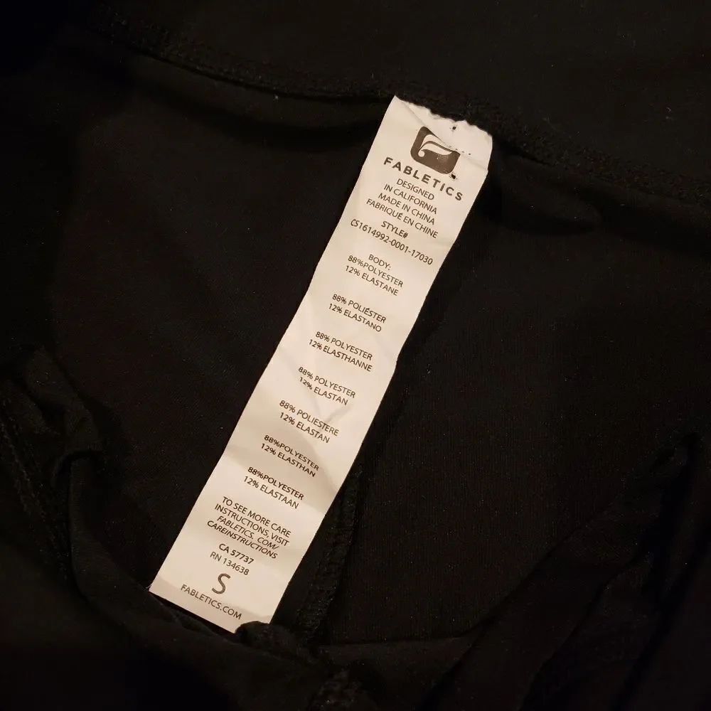 Fabletics pleated capris, size Small - Picture 6 of 7